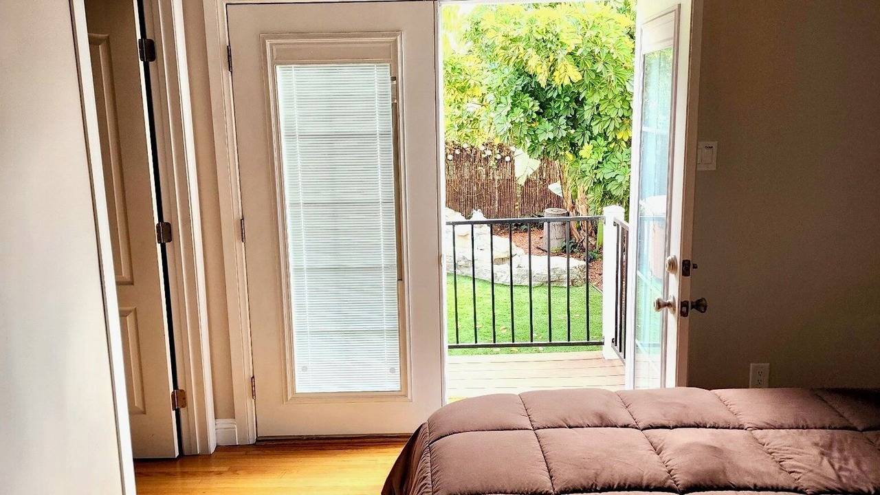 Photo of Bedroom in Mid-Wilshire