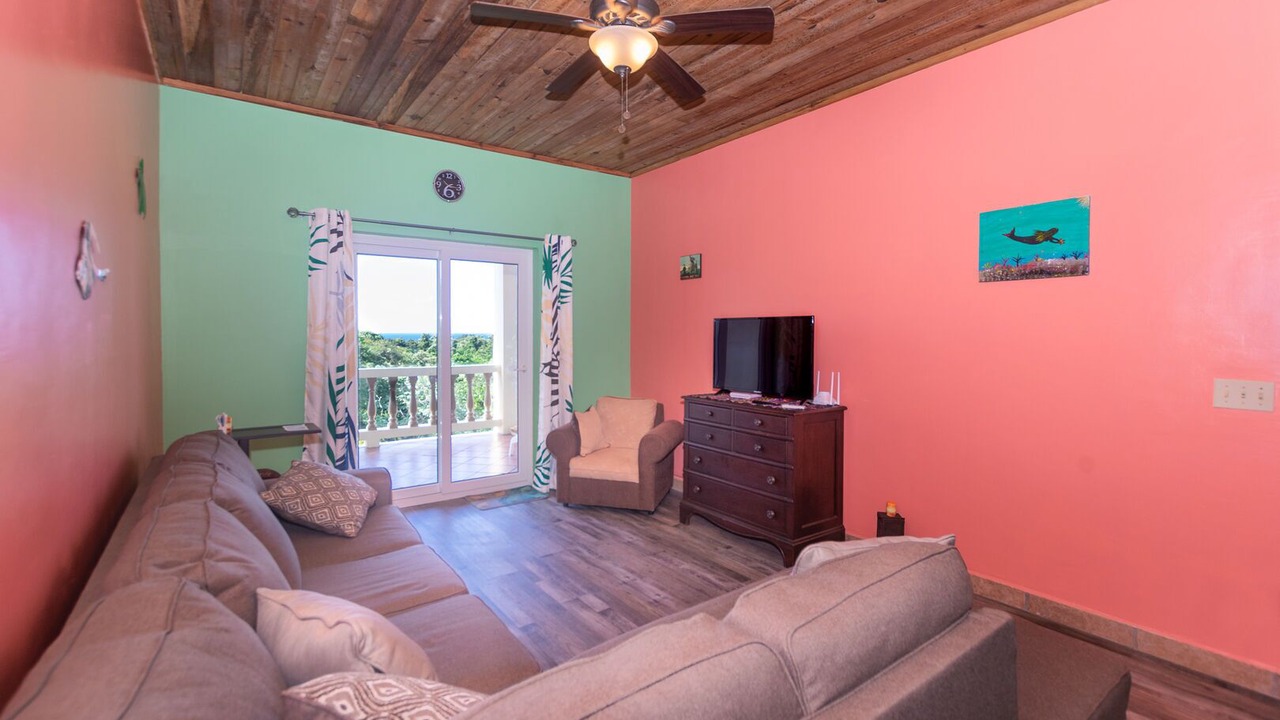 Photo of Livingroom in West End