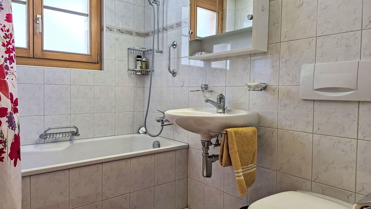 Photo of Bathroom in Kandersteg