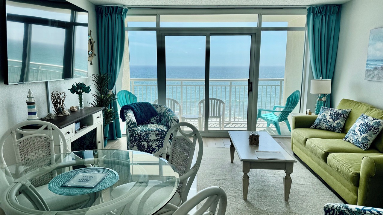 Photo of Livingroom in Atlantic Beach
