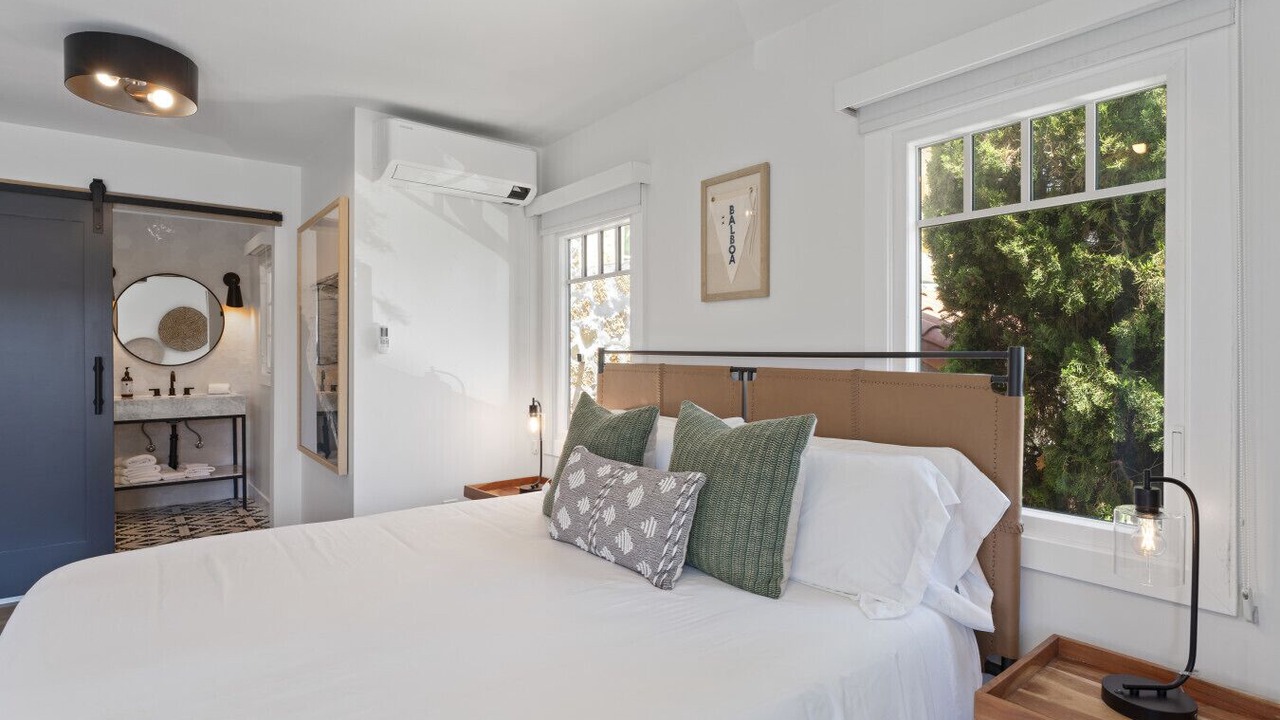 Photo of Bedroom in Balboa Island