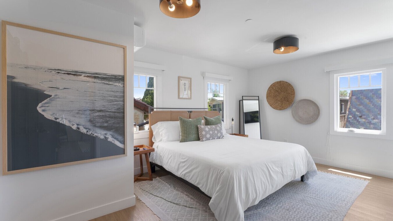 Photo of Bedroom in Balboa Island