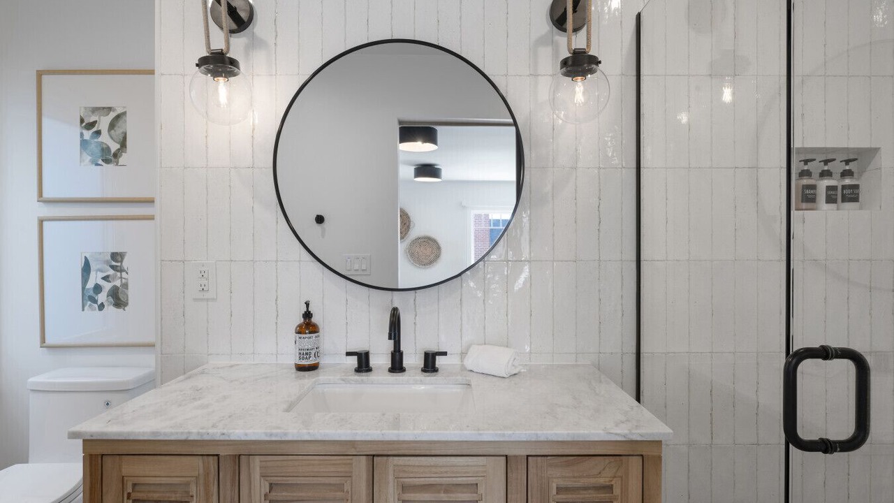 Photo of Bathroom in Balboa Island