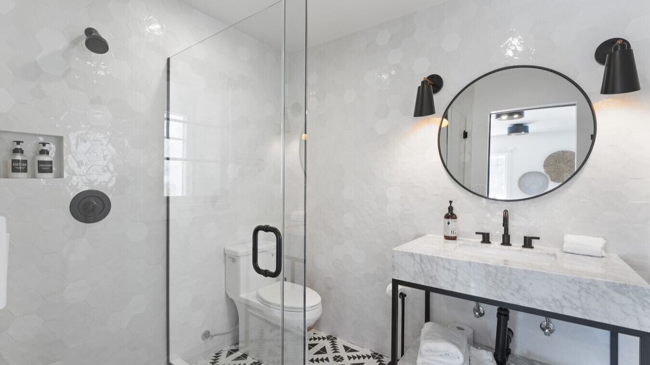 Photo of Bathroom in Balboa Island