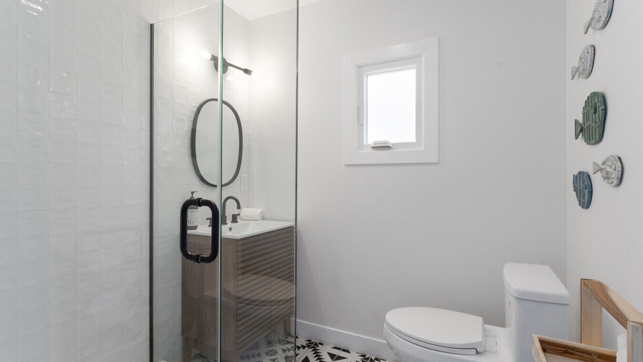 Photo of Bathroom in Balboa Island
