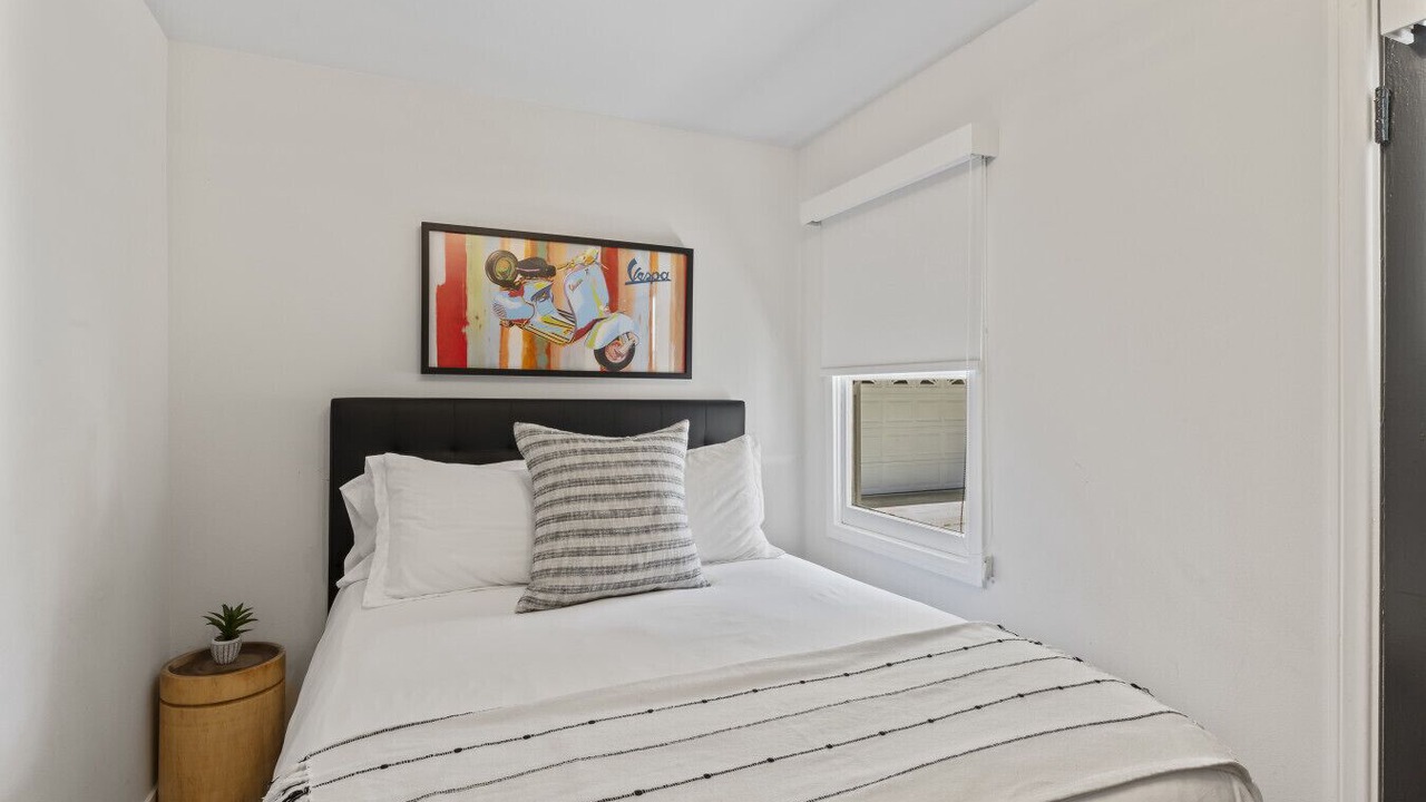 Photo of Bedroom in Balboa Island