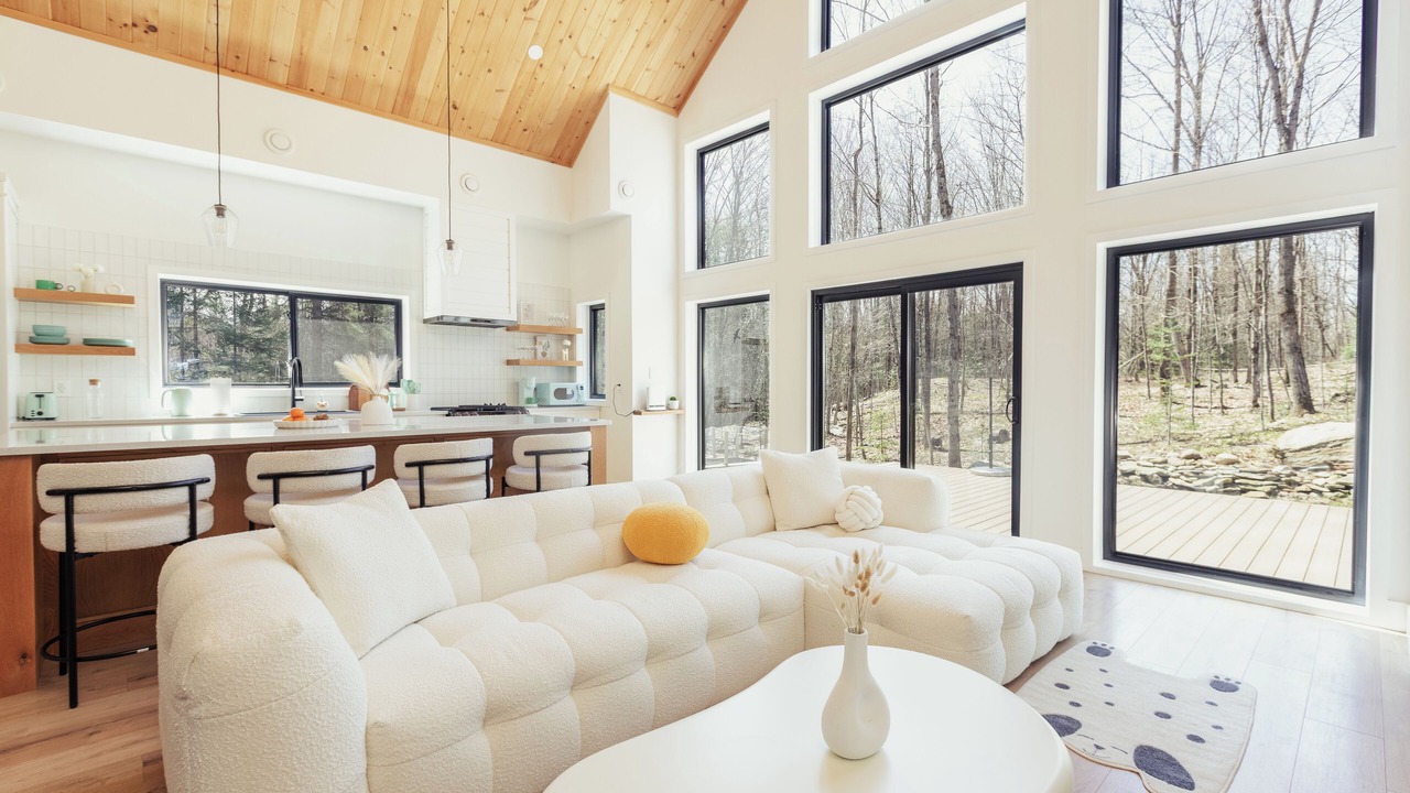 Photo of Livingroom in Eagle Lake