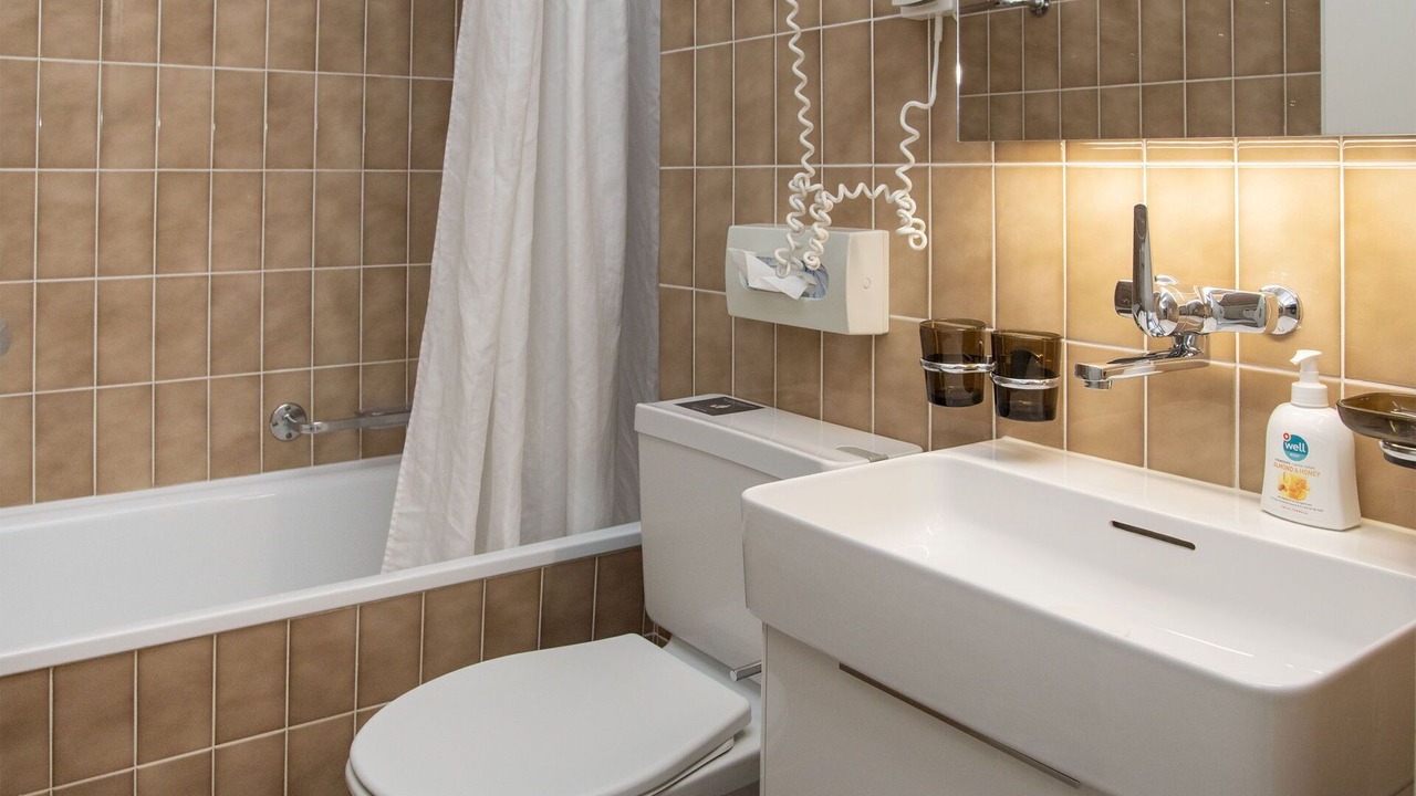 Photo of Bathroom in Falera