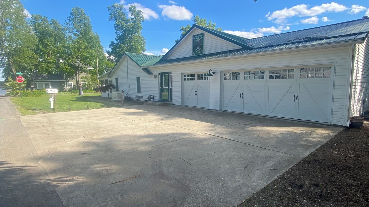 Photo of Outdoor in Lakeview