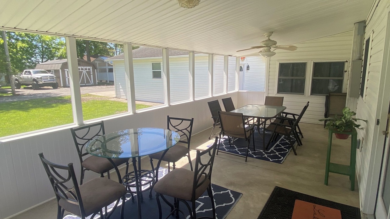Photo of Outdoor in Lakeview