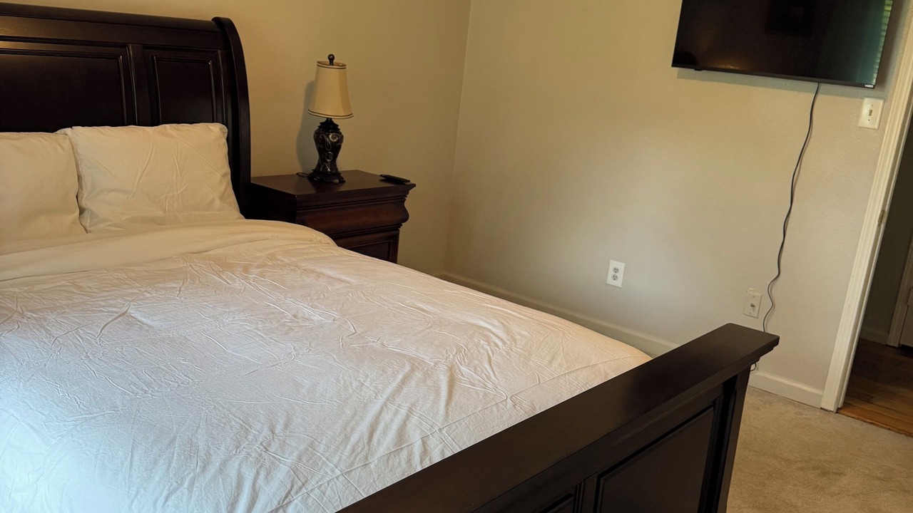Photo of Bedroom in Theodore