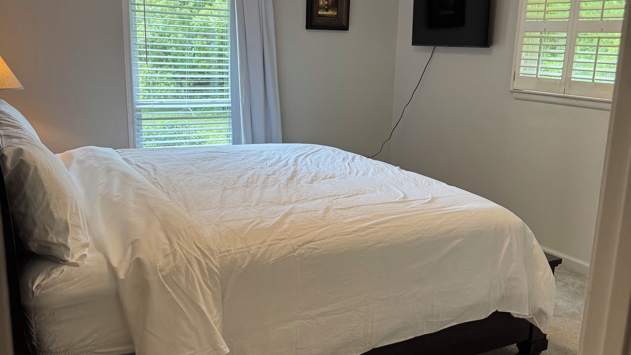 Photo of Bedroom in Theodore