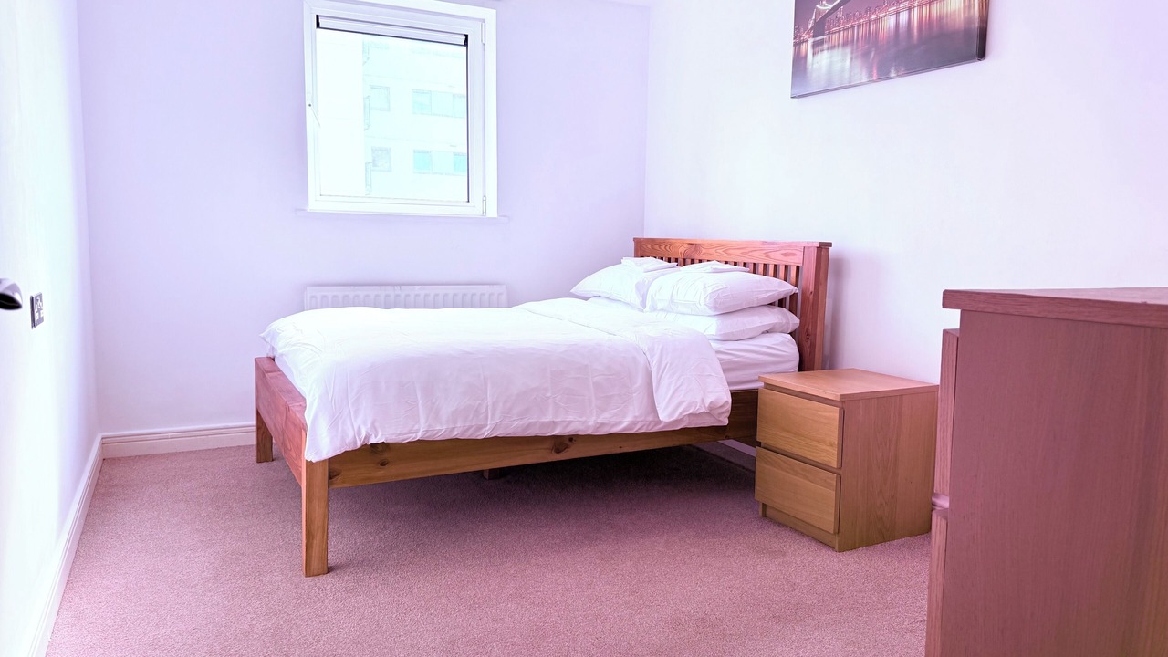 Photo of Bedroom in Royal Docks