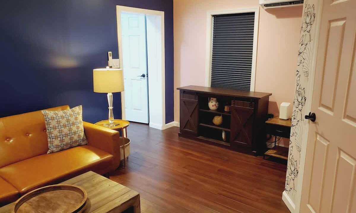 Photo of Livingroom in Shepherdstown