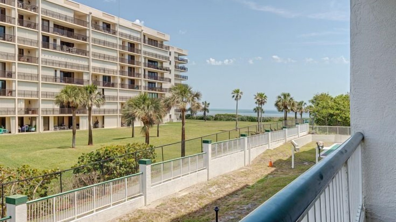 Photo of Patio Balcony in Cocoa Isles