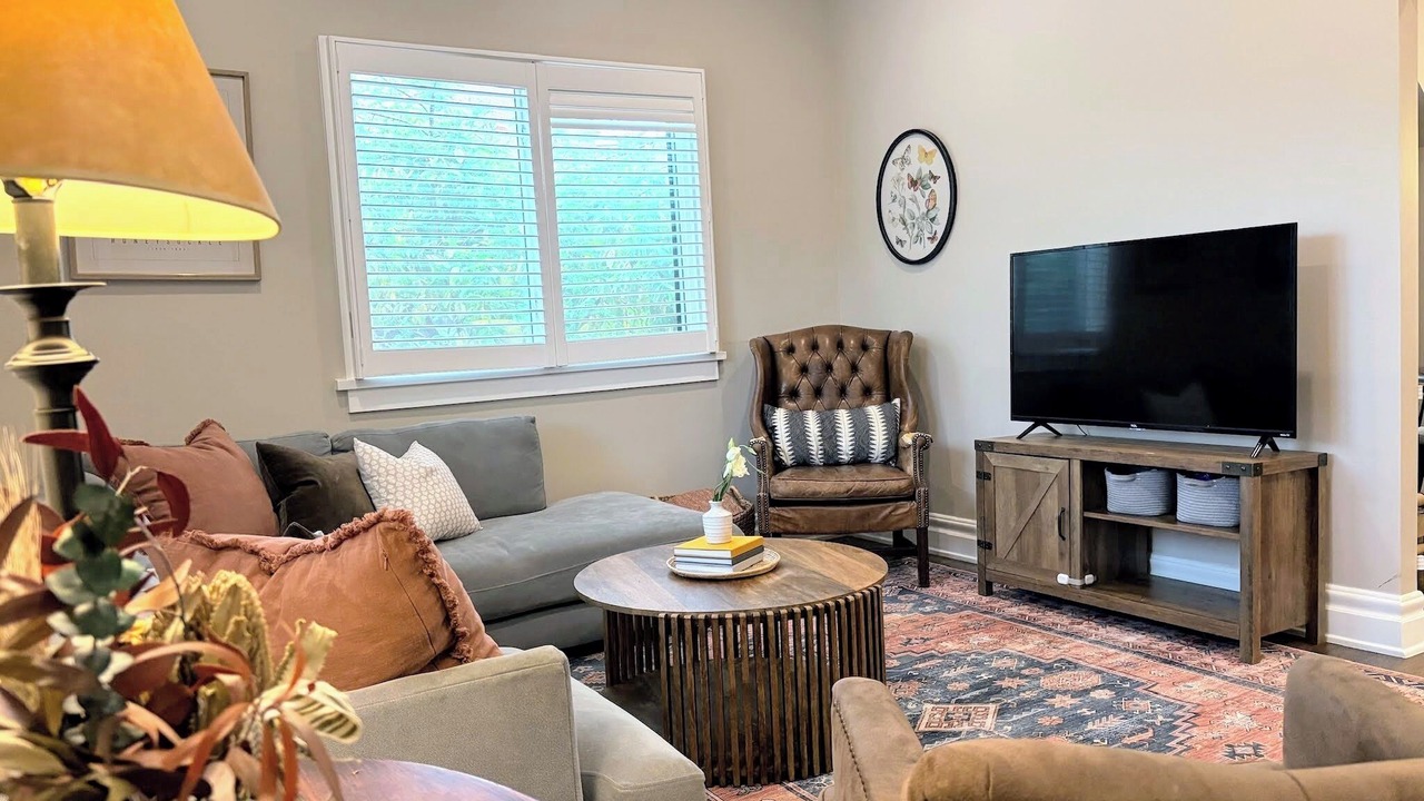 Photo of Livingroom in Sunset Junction