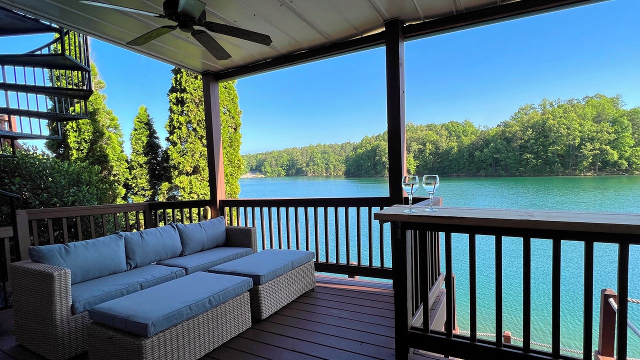 Photo of Patio Balcony in Six Mile