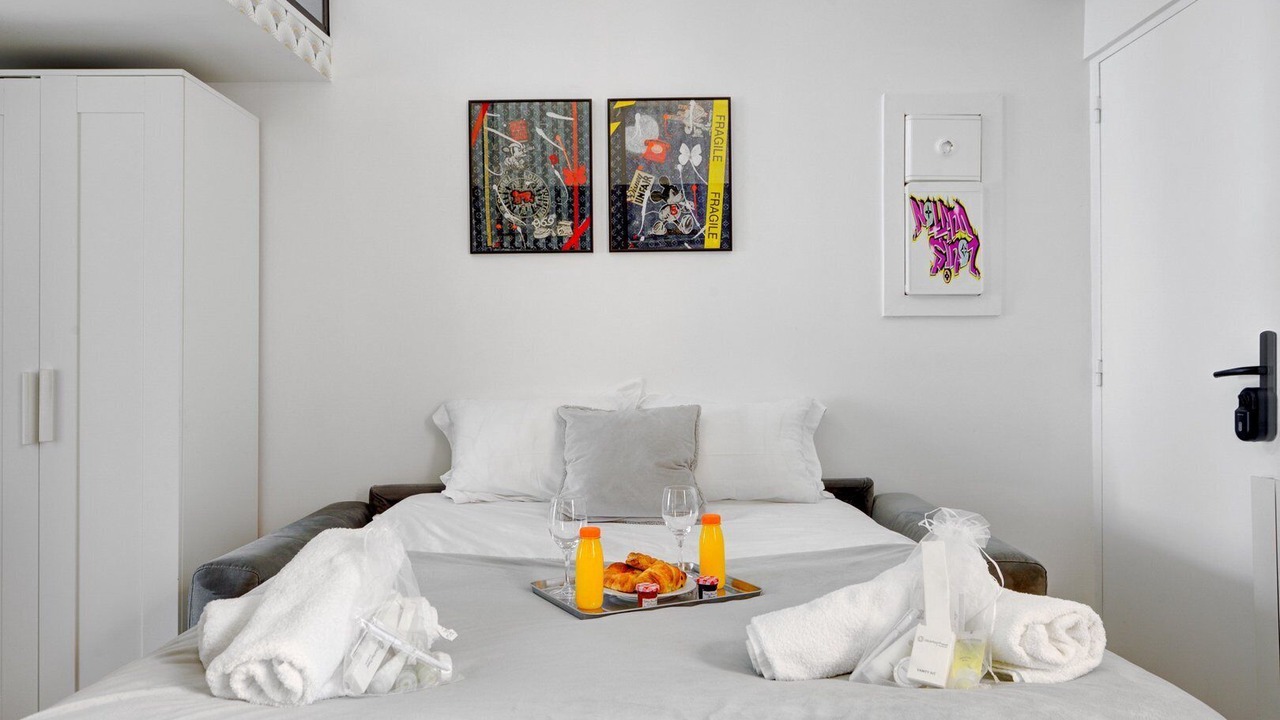 Photo of Bedroom in Marais
