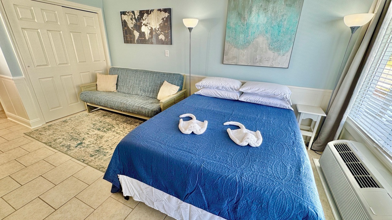 Photo of Bedroom in Atlantic Beach