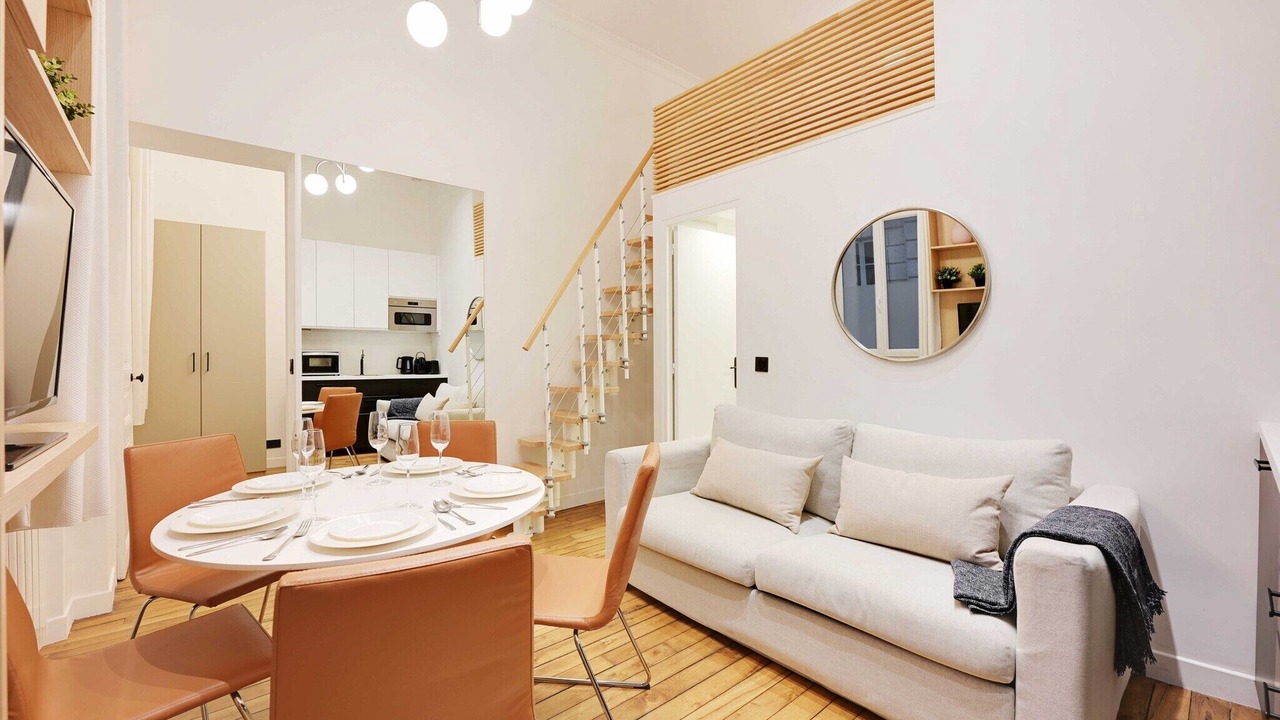 Photo of Livingroom in Quartier de l'Ecole-Militaire