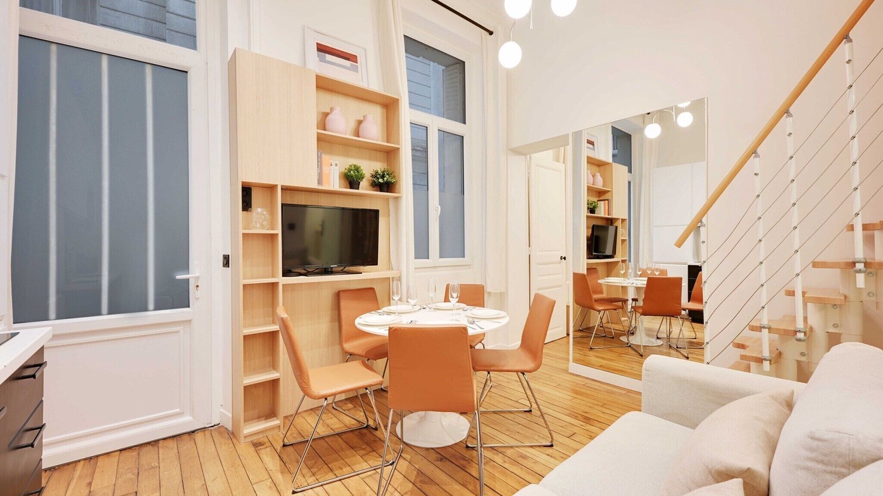 Photo of Livingroom in Quartier de l'Ecole-Militaire