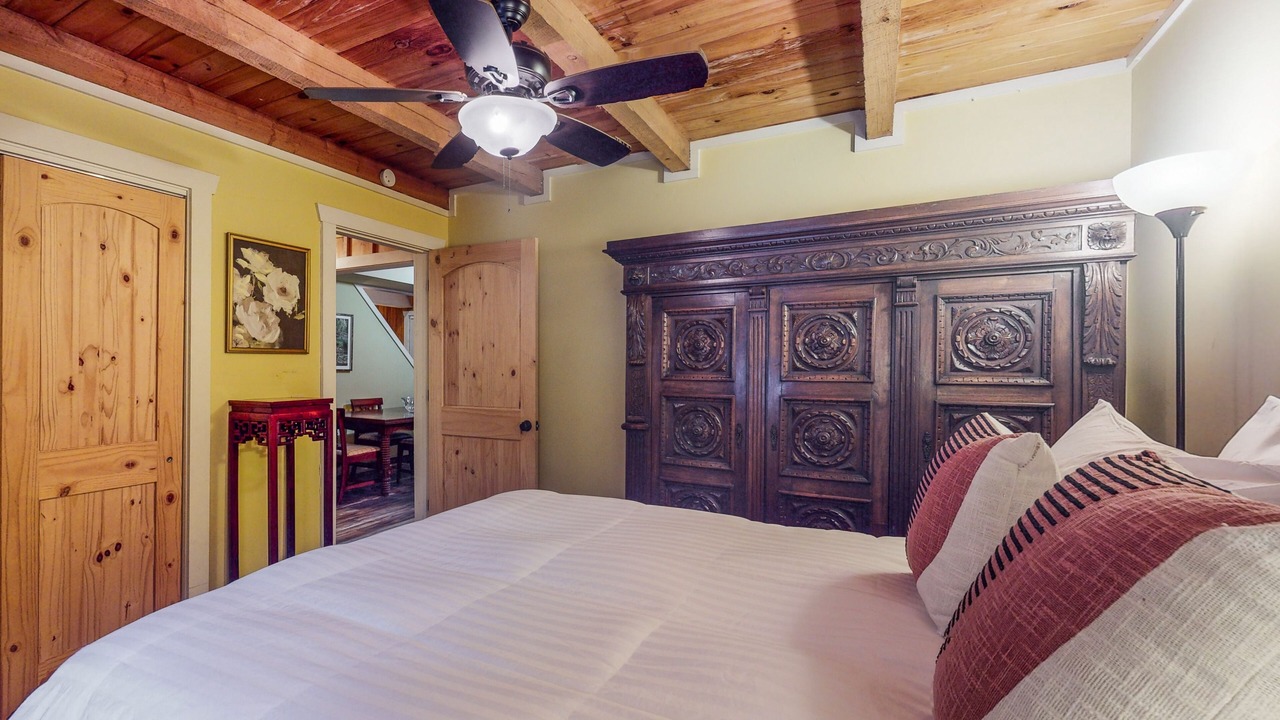 Photo of Bedroom in Ellijay