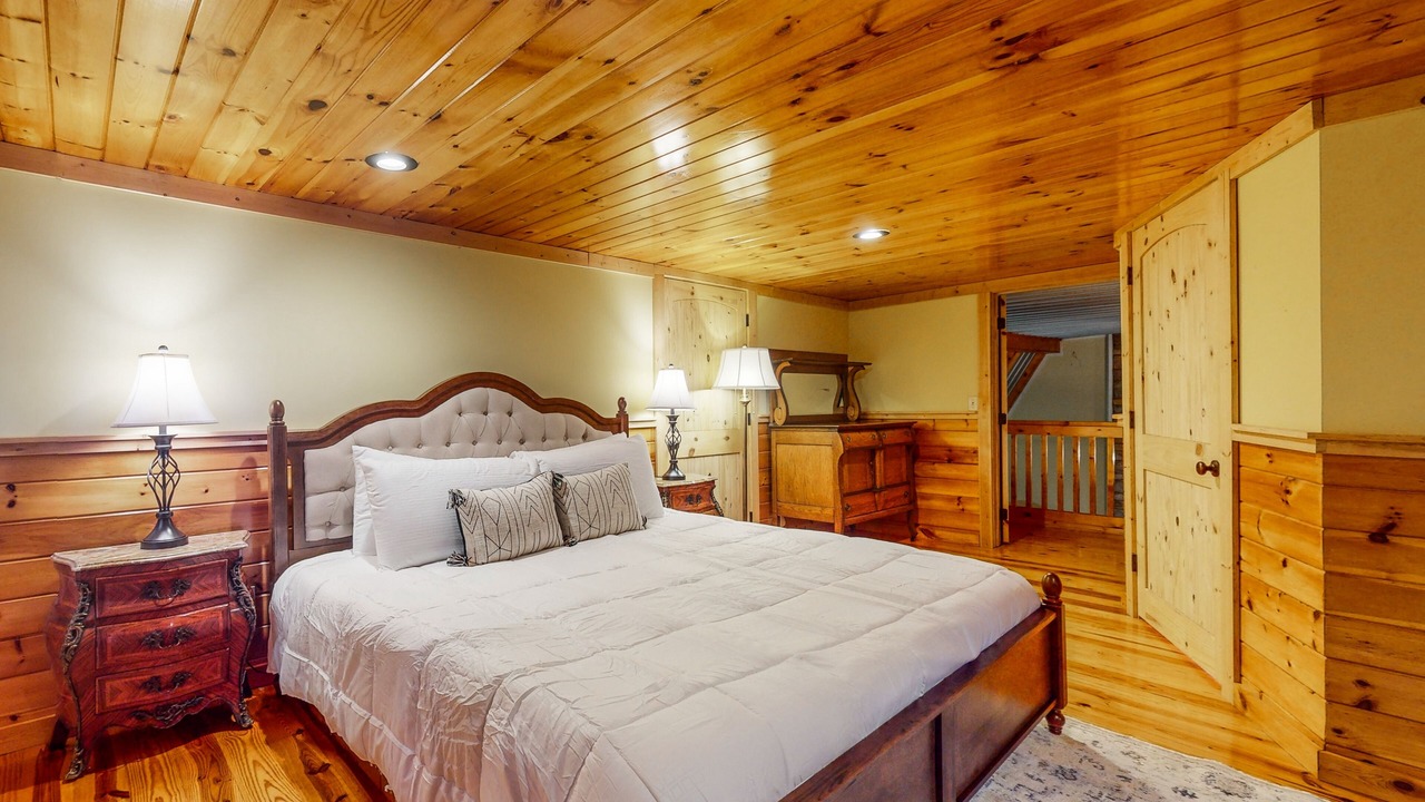 Photo of Bedroom in Ellijay