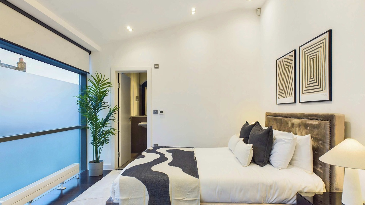 Photo of Bedroom in Belsize Park