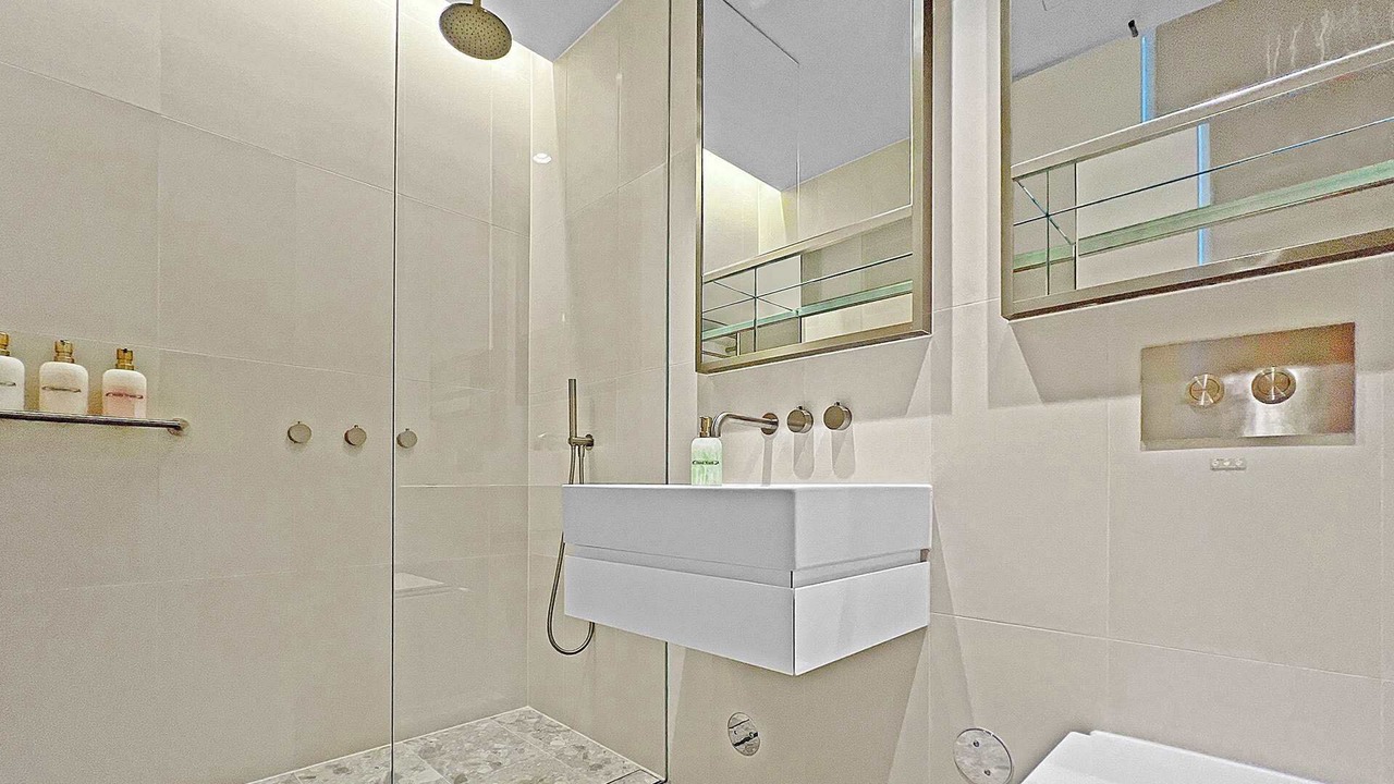 Photo of Bathroom in Shell Cove