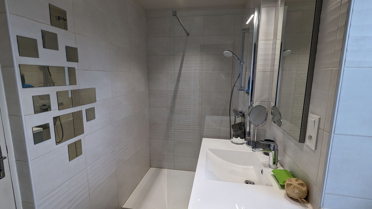 Photo of Bathroom in Saint-Firmin-sur-Loire