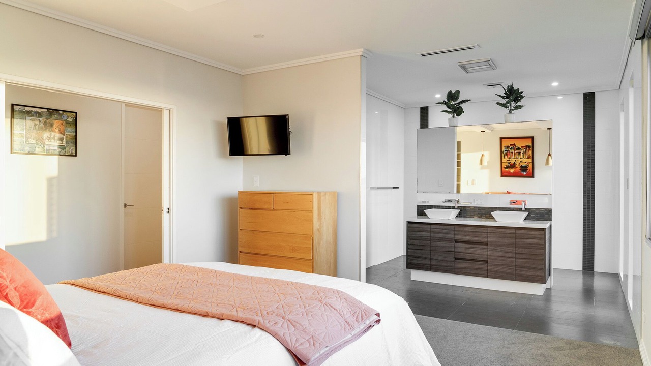 Photo of Bedroom in Marmion