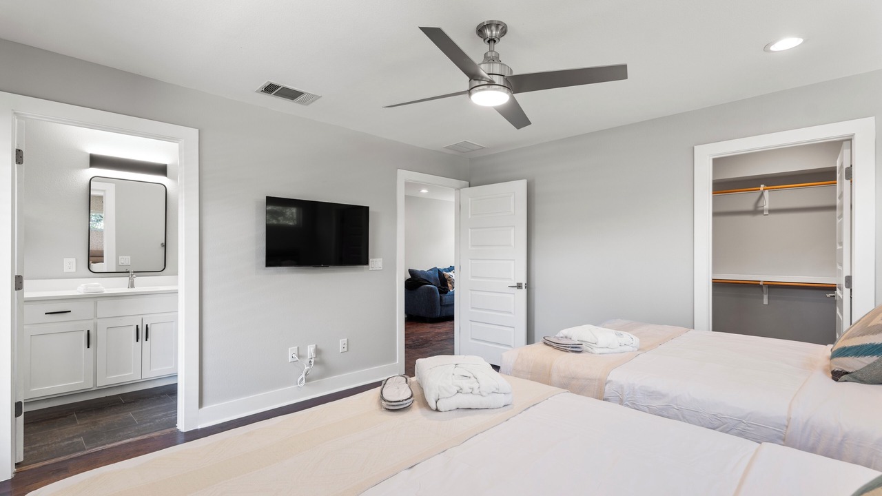 Photo of Bedroom in Chestnut