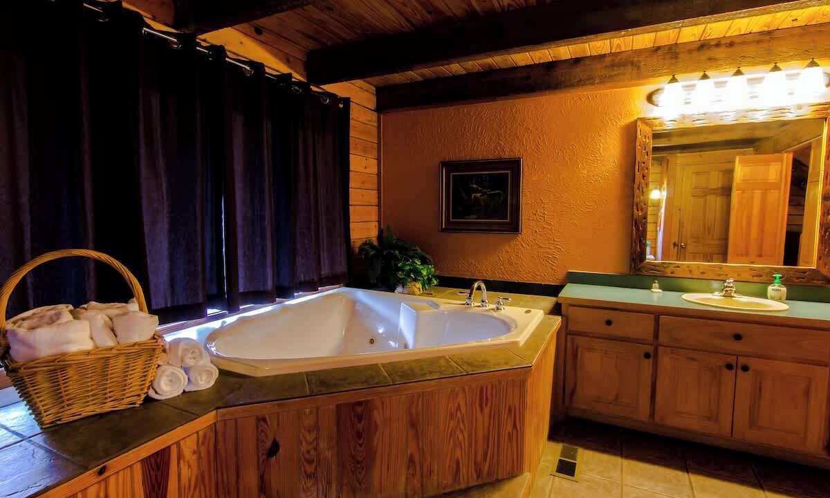 Photo of Bathroom in Garfield