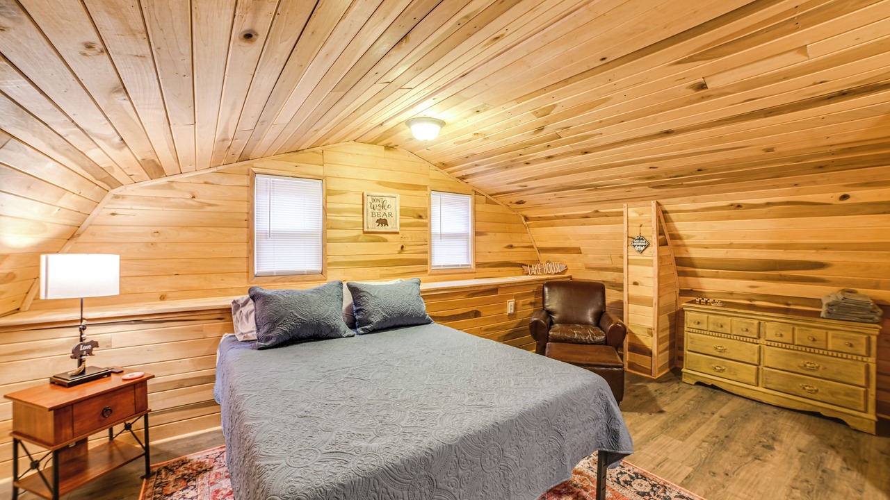 Photo of Bedroom in Waverly