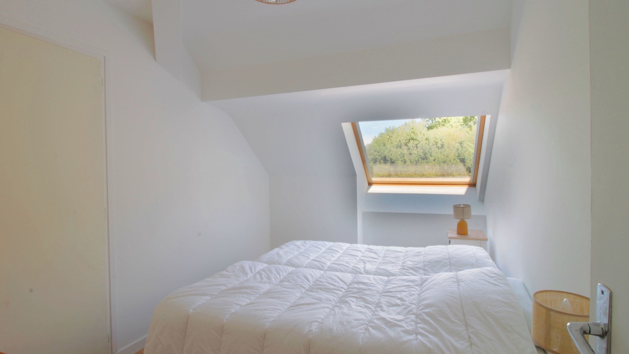 Photo of Bedroom in Viviers-du-Lac
