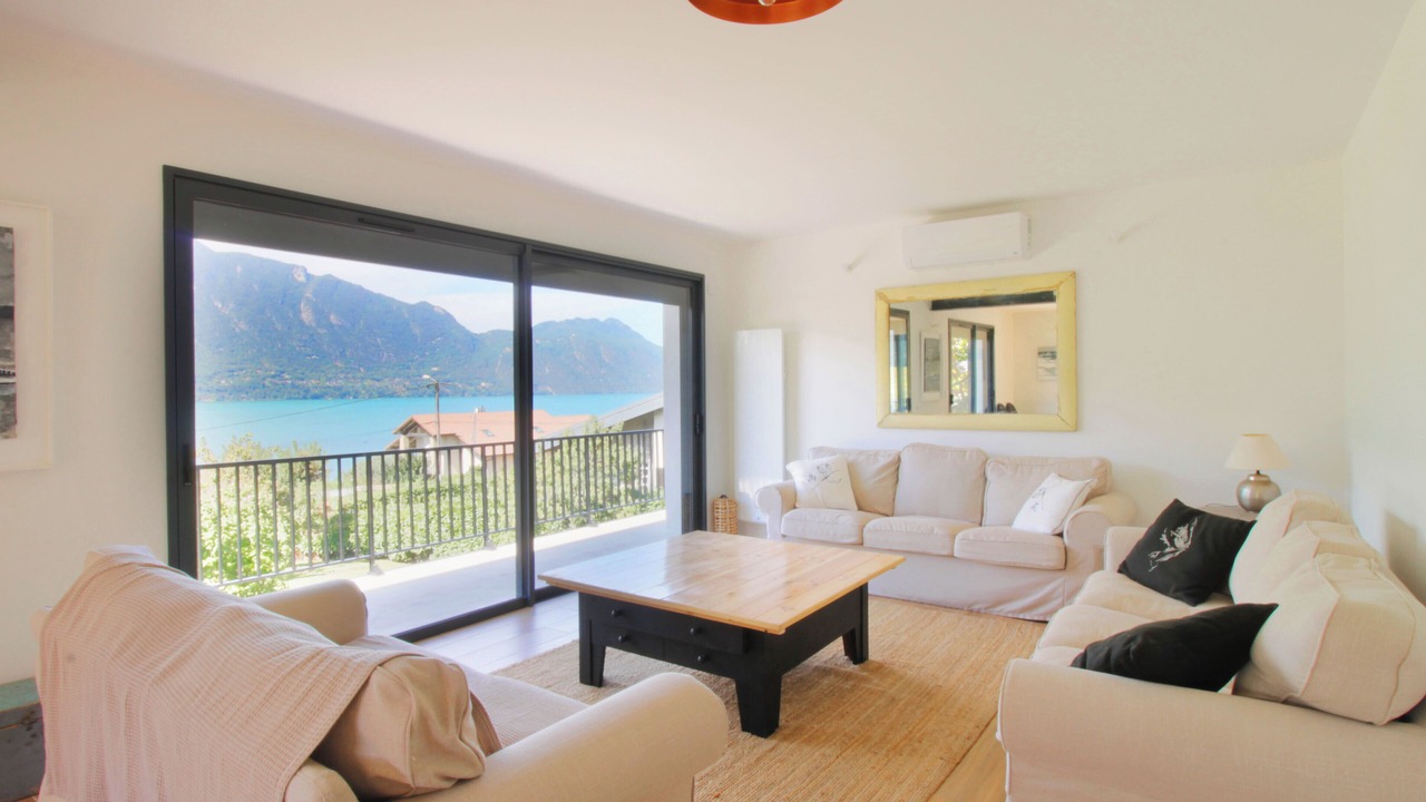 Photo of Livingroom in Viviers-du-Lac