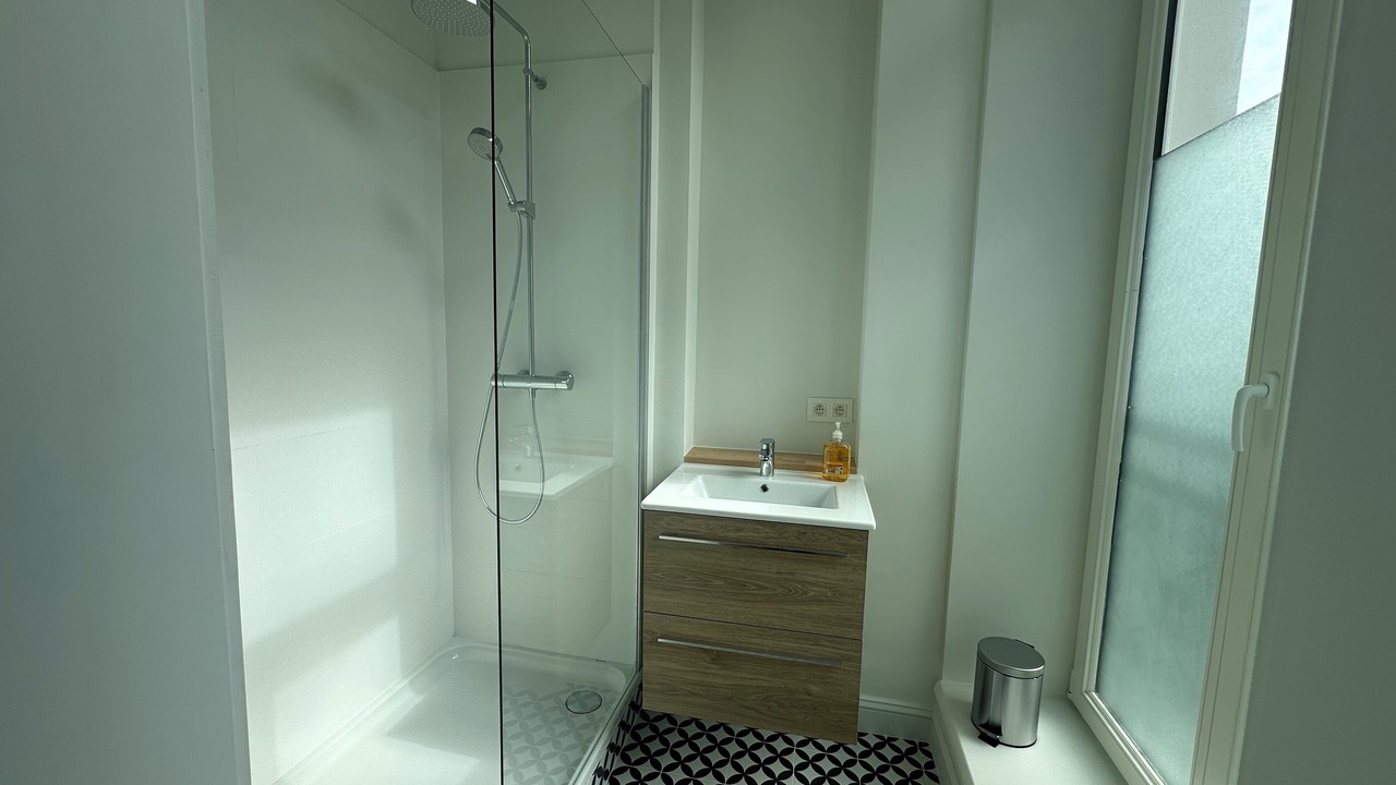 Photo of Bathroom in Ixelles