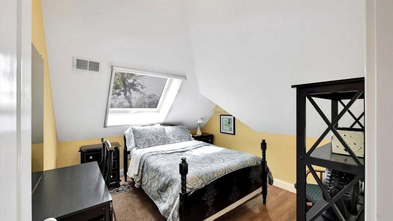 Photo of Bedroom in Sagamore Beach