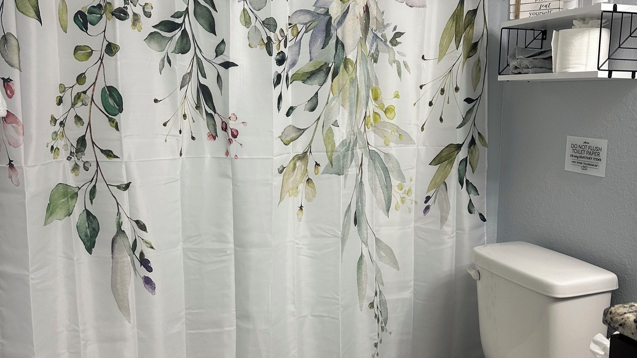 Photo of Bathroom in Mariner