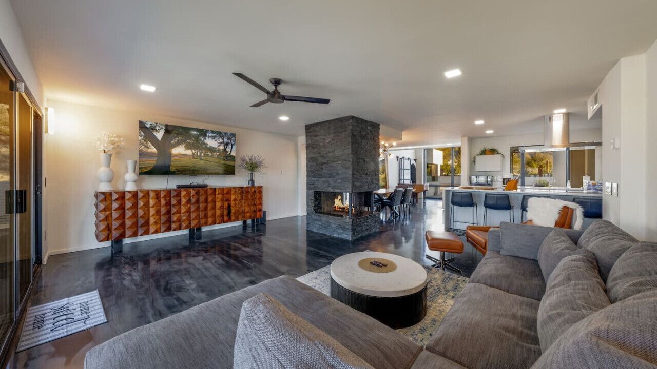 Photo of Livingroom in Tucson