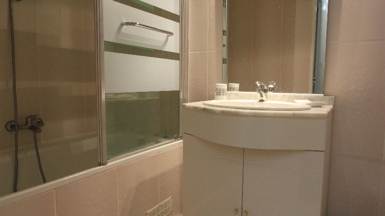Photo of Bathroom in Lorcy