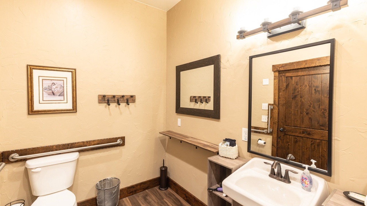 Photo of Bathroom in Hildale