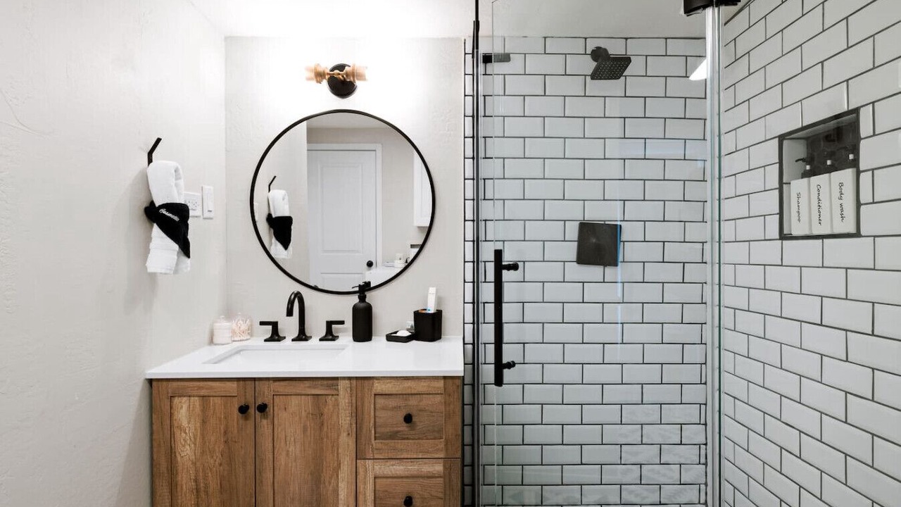 Photo of Bathroom in Papago Parkway