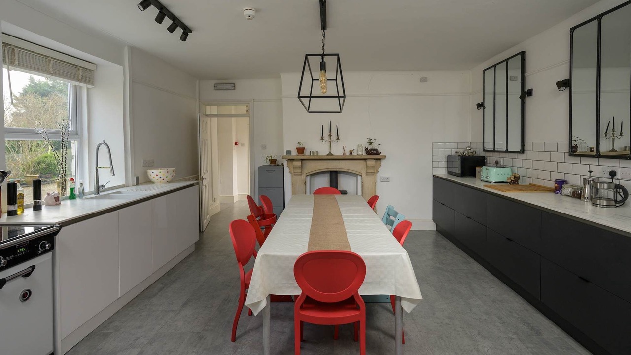 Photo of Kitchen in Edge