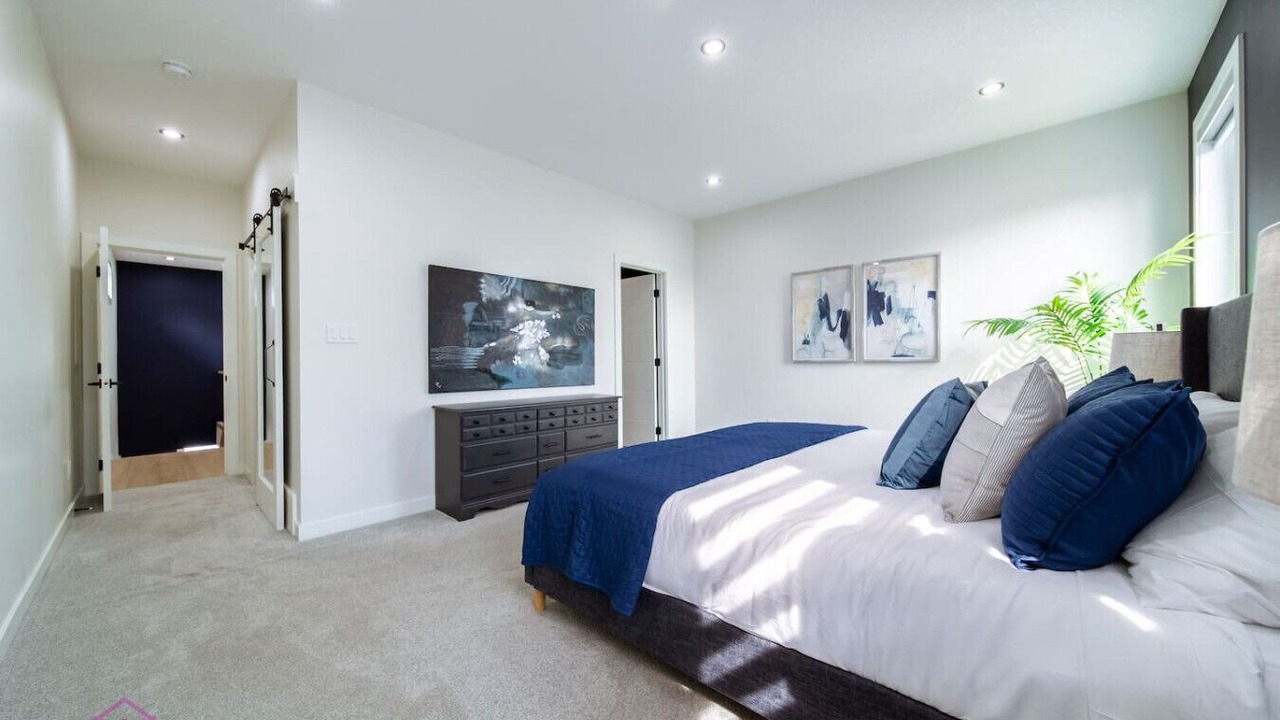 Photo of Bedroom in Jasper Place
