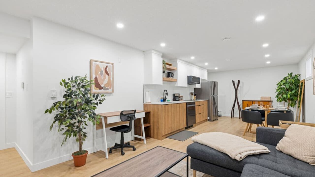 Photo of Livingroom in Jasper Place