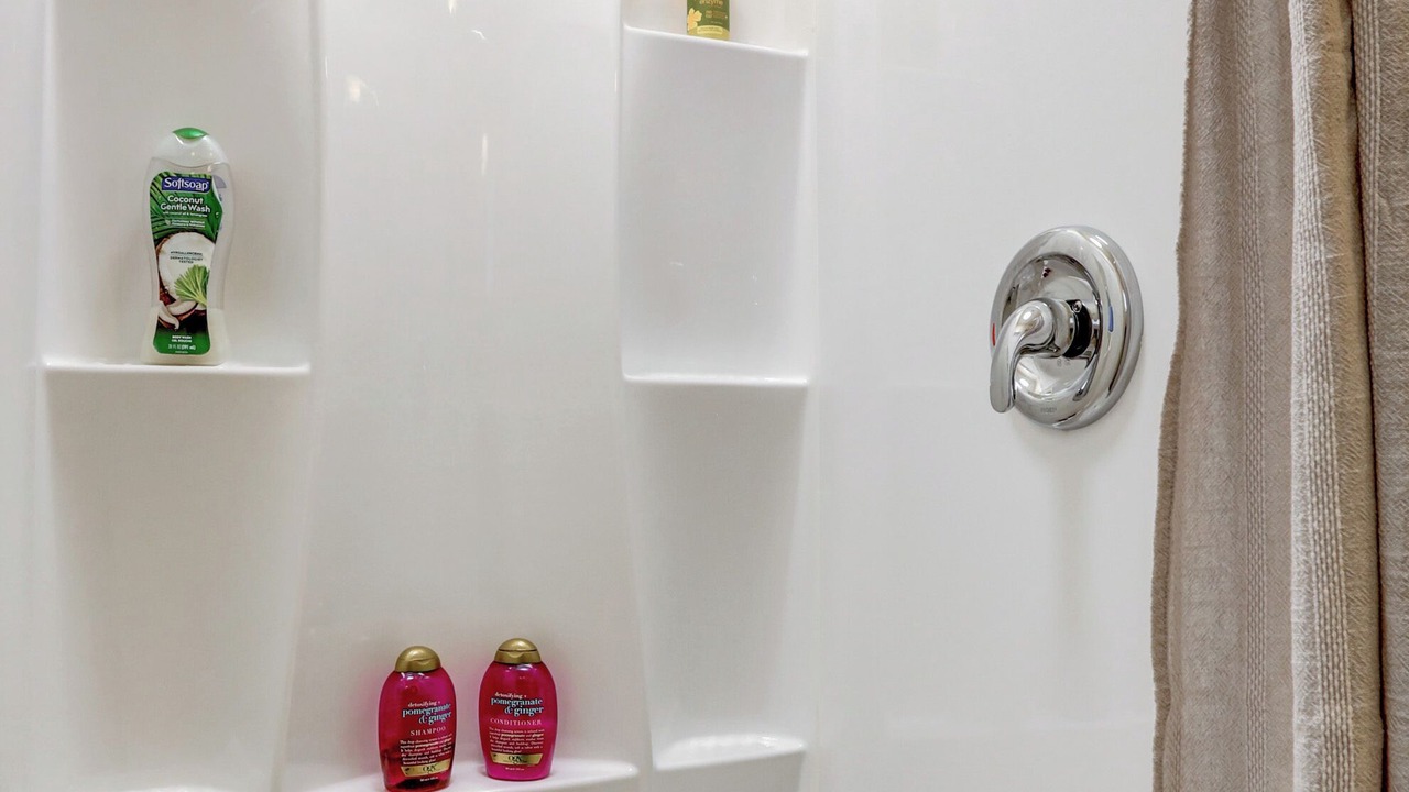 Photo of Bathroom in Willow Street