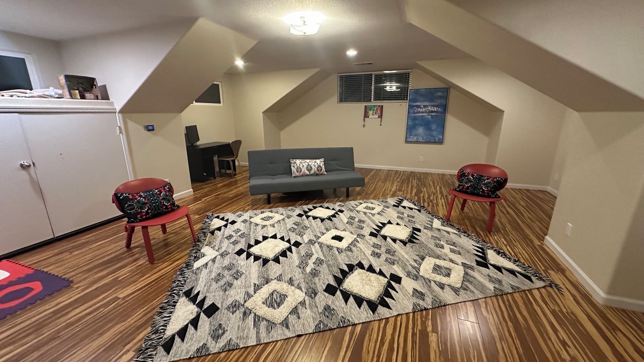 Photo of Livingroom in Davis