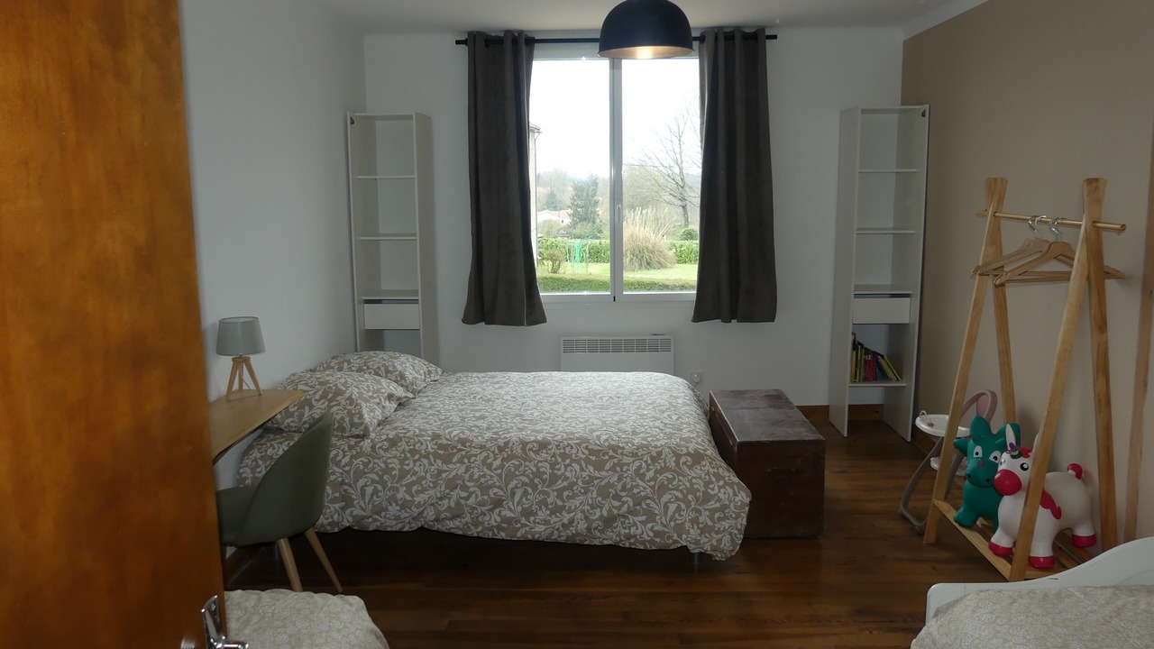 Photo of Bedroom in LAbsie