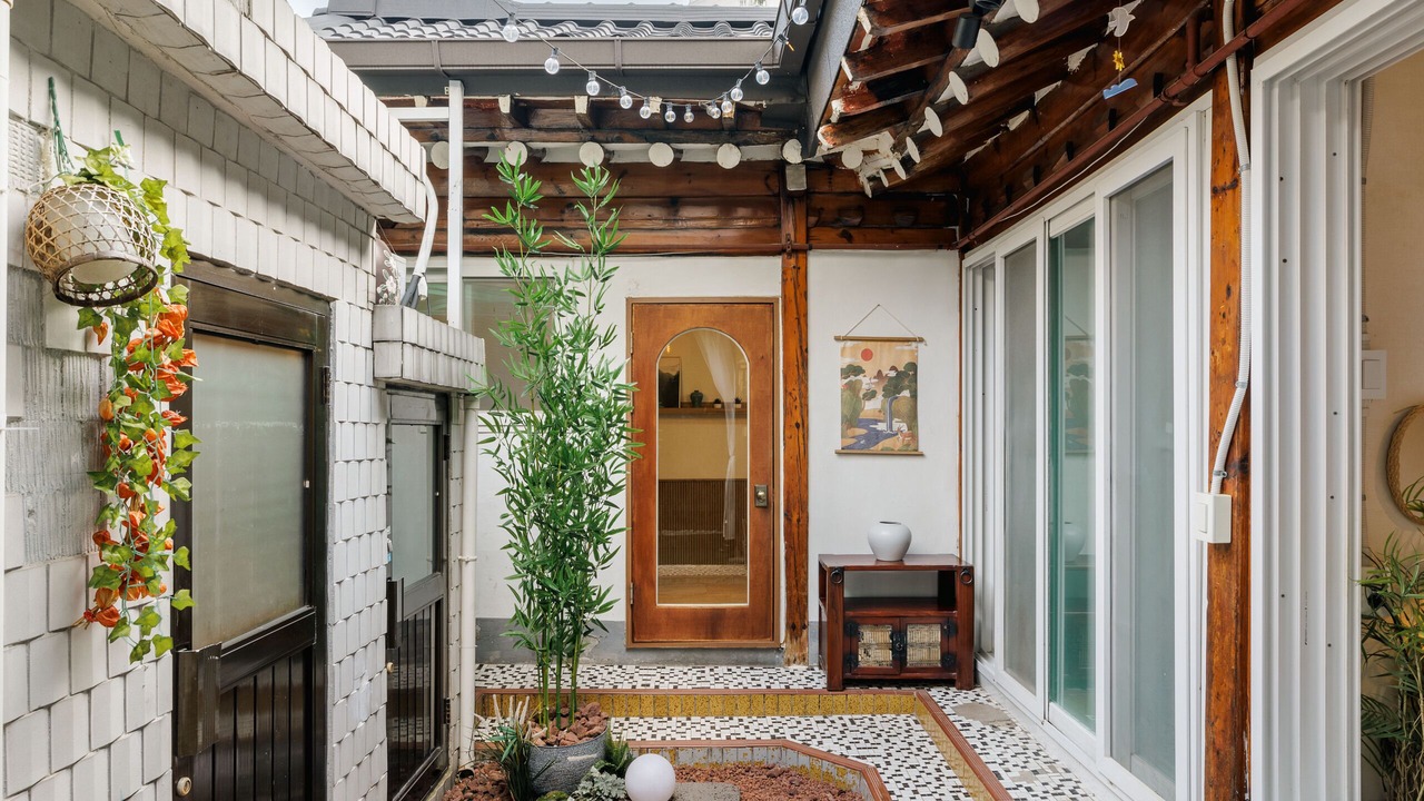 Photo of Patio Balcony in Yongduil-tong